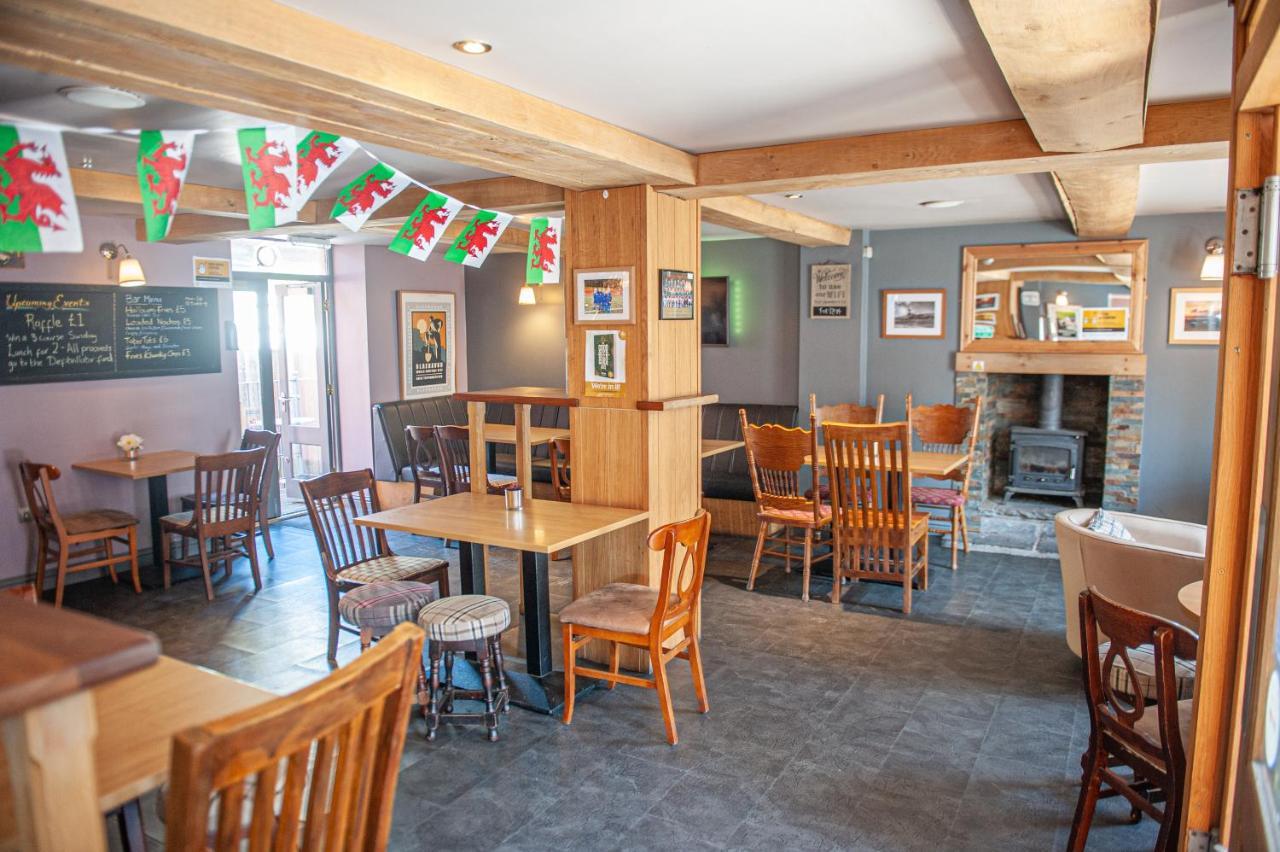 The Lion Hotel Blaenavon Esterno foto
