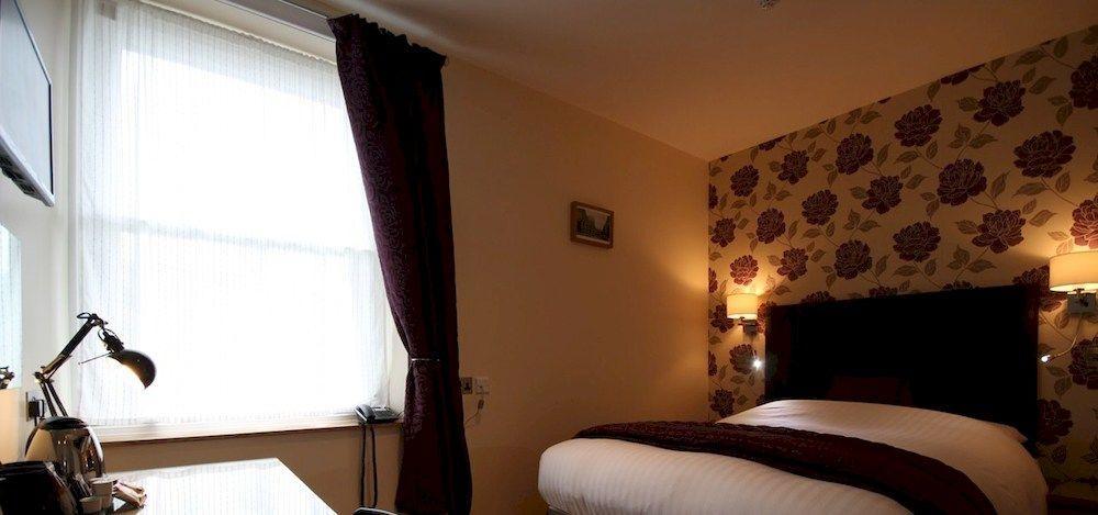 The Lion Hotel Blaenavon Esterno foto